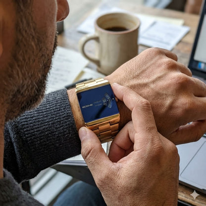 RELOJ FUTURISTA - DISEÑO EXCLUSIVO PARA UN HOMBRE ELEGANTE TIK