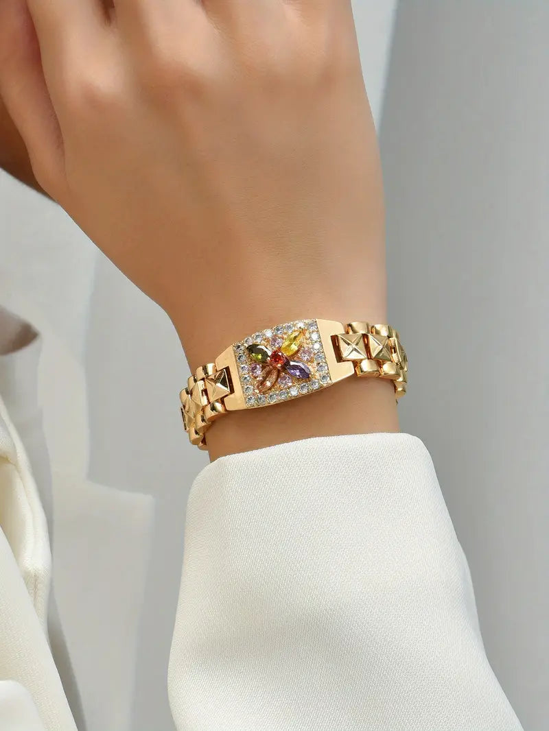 PULSERA CON ACABADOS EN TONO DORADO-RESALTA TU ESTILO