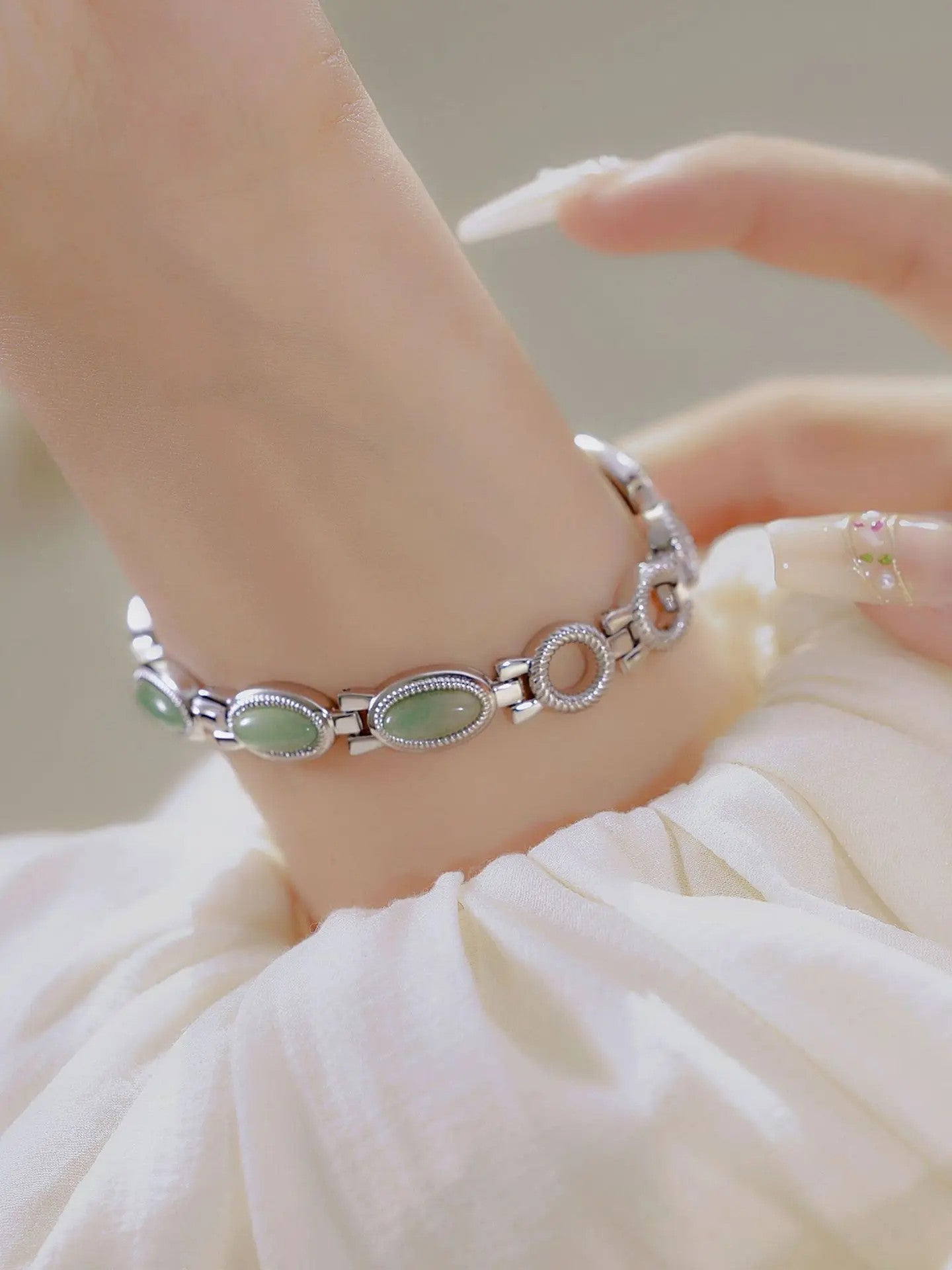 RELOJ PULSERA-DE JADE DISEÑO EXCLUSIVO 2025