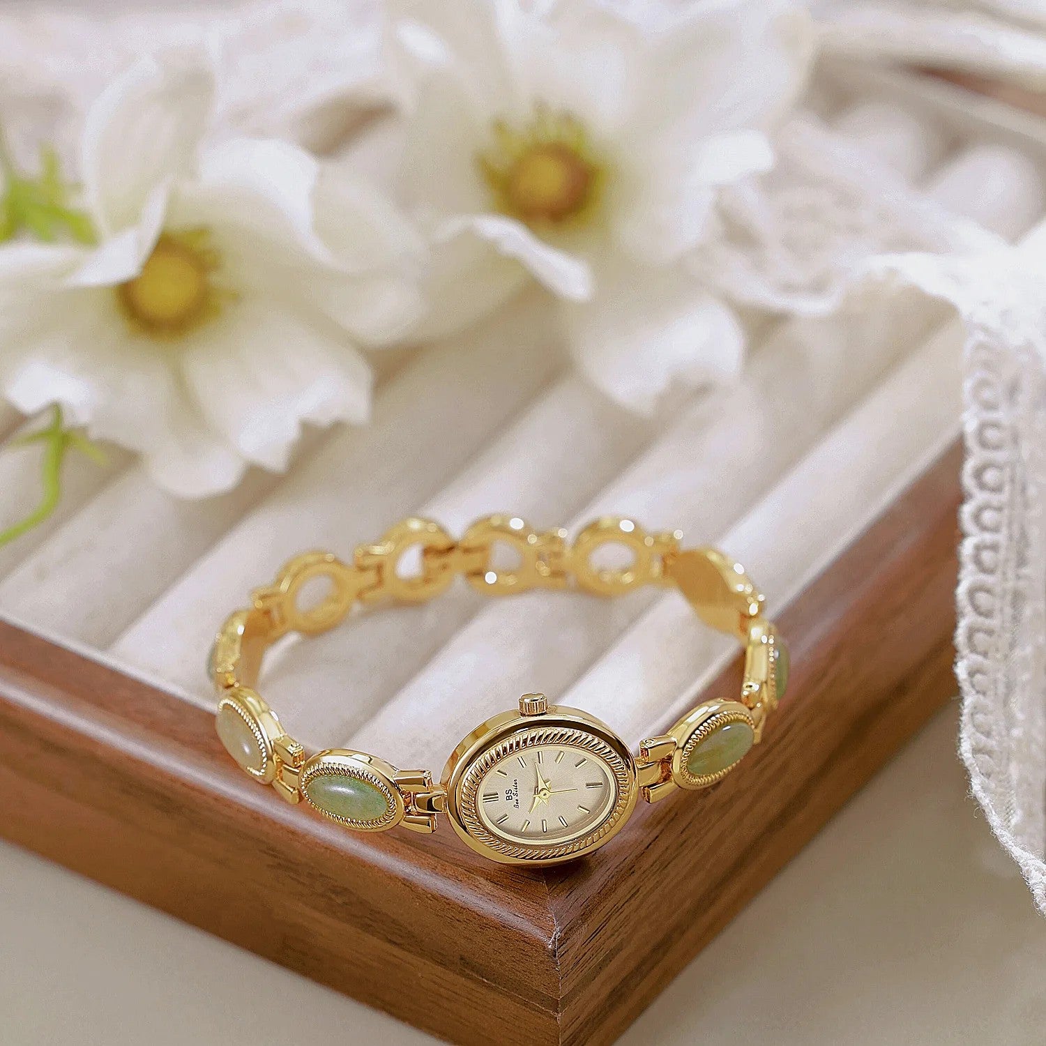 RELOJ PULSERA-DE JADE DISEÑO EXCLUSIVO 2025