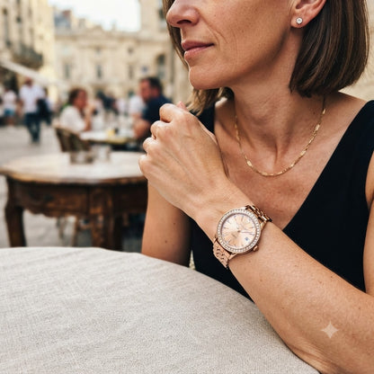 RELOJ ORO ROSE-BRILLA CON UN DISEÑO EXCLUSIVO DE ROBA MIRADAS